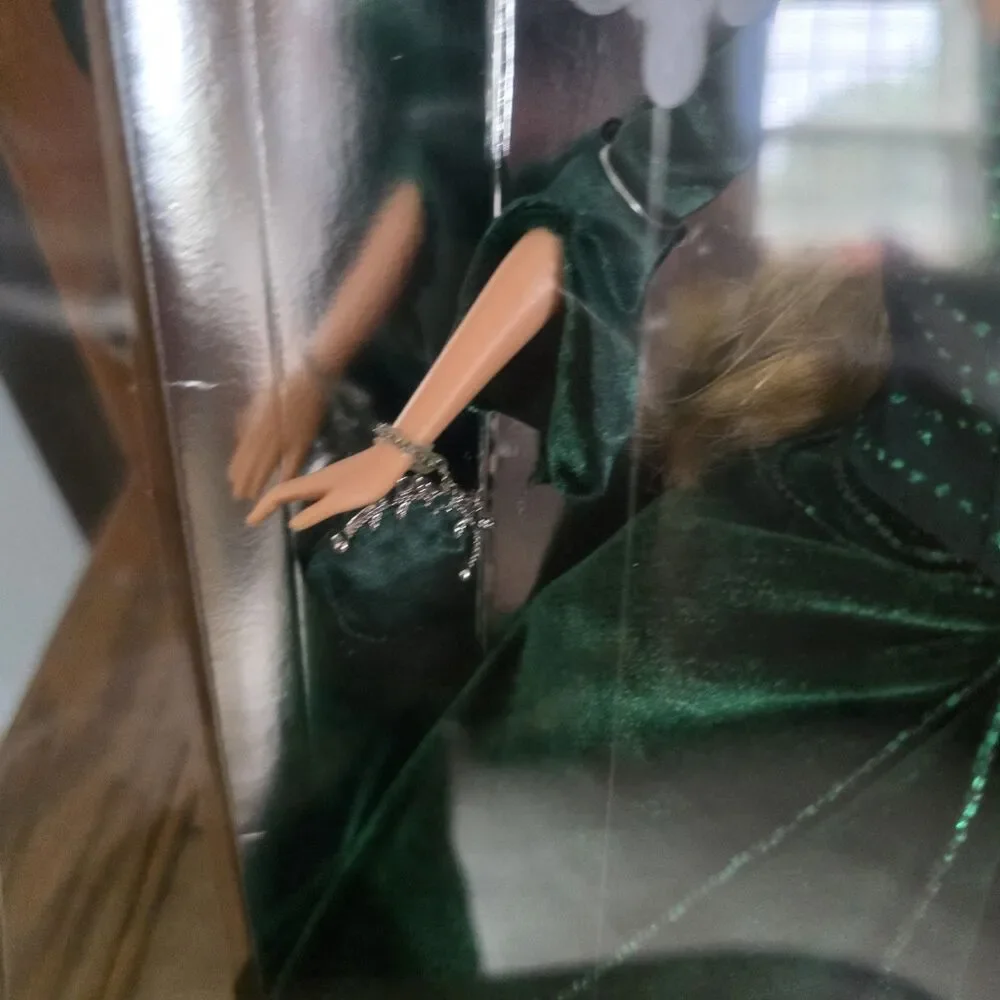 2004 Special Edition Mattel Holiday Barbie (04278) Blonde Green Dress
